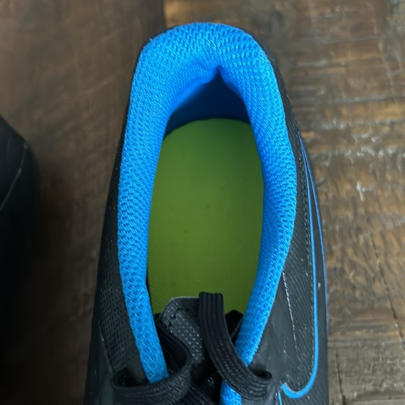 Tiempo Nike Cleats NWOT size 7.5 - Picture 7 of 10